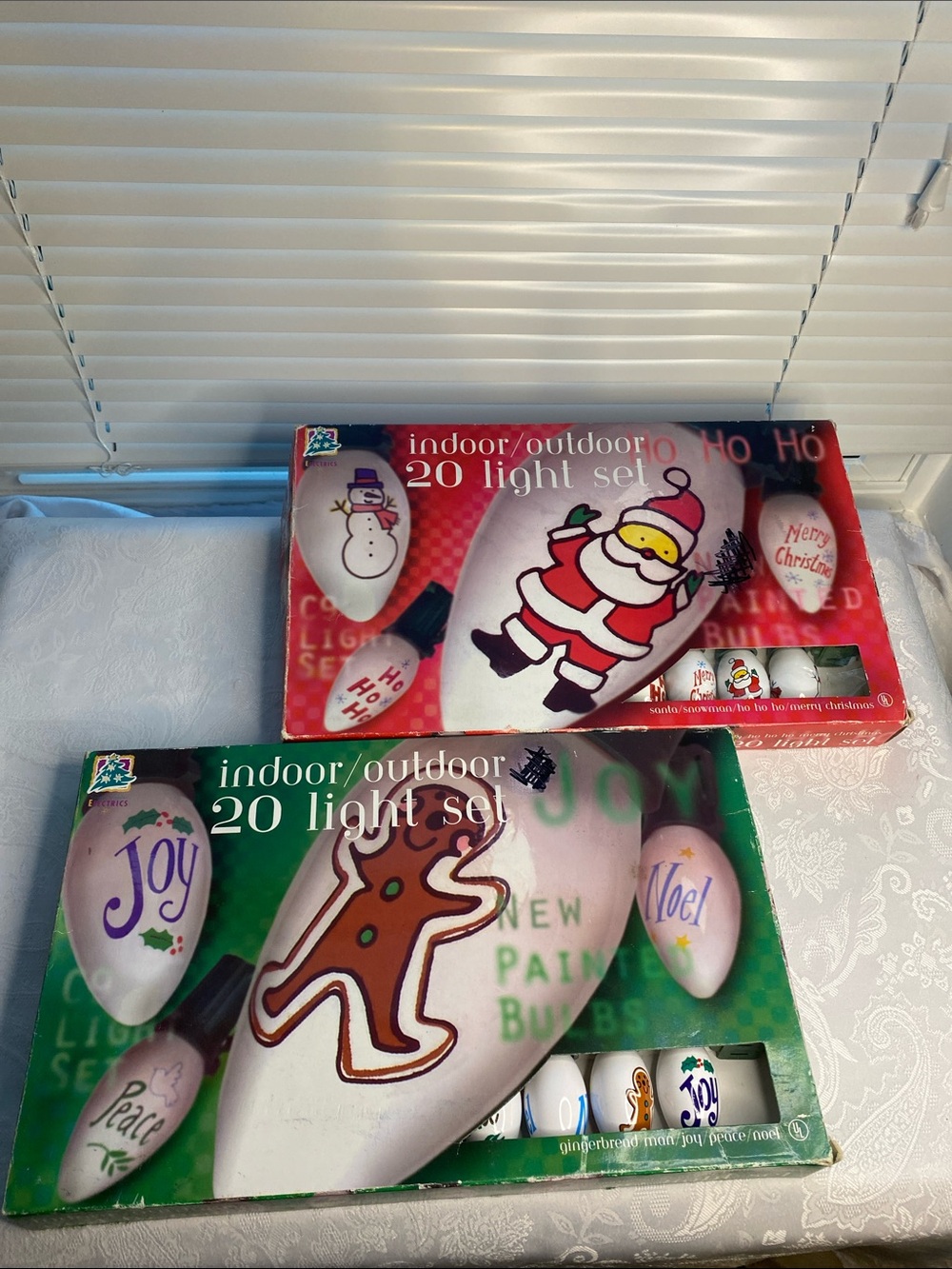 NIB Vintage 90s Seasonal Specialties 20 Light Set Hand Painted Bulbs Lot of 2
